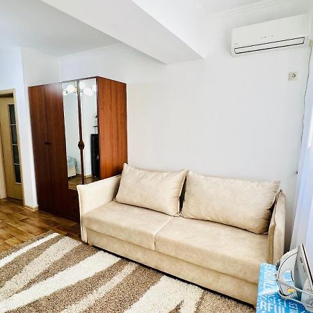 Evita Apartment Bișkek Exterior foto